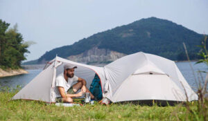 feature imaged: กางเต็นท์ NatureHike Mongar2 เชิงเขา